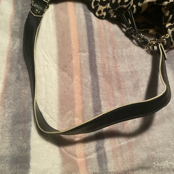 Juicy couture shoulder handbag - Picture 5 of 12